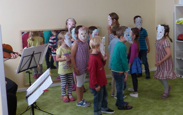 Kinderspaß mit Musik des Duos